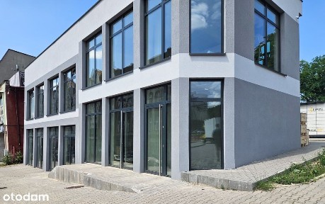 Duze okna, ładna sala, nowy !