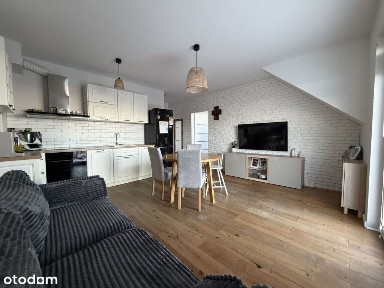 3 Pok 54m2+ Strych w Rumi przy Lesie!