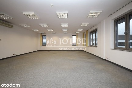 Powierzchnia biurowa 500 m² - Partynice / parking