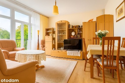 UNIKAT! Wysokie 75m2 przy Akademii Medycznej, taras, ogródek, parking.