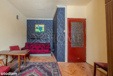 Kawalerka, Blok z cegły przy manufakturze