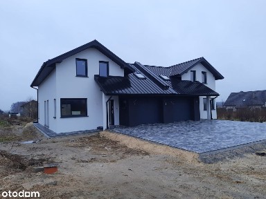 Budynek Mieszkalny Jednorodzinny w zabudowie Bliźniaczej