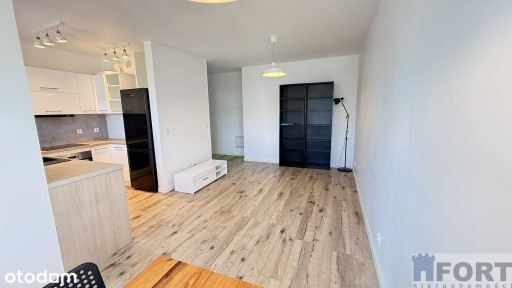 Tenisowa, 2 pokojowe, 2 piętro winda, balkon