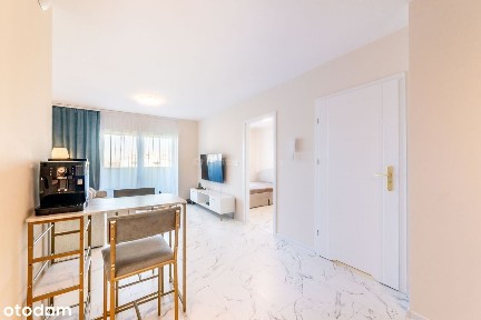 Stylowe mieszkanie z pięknym widokiem z balkonu !