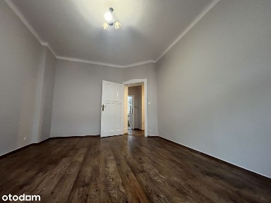 Centrum/Łazarz, 4 pokoje, balkon