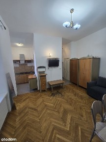 Bezpośrednio, Kawalerka ul. Chmielna 122