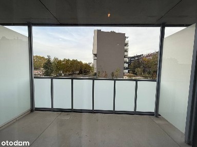 Duża kawalerka - centrum miasta, tuż przy rzece