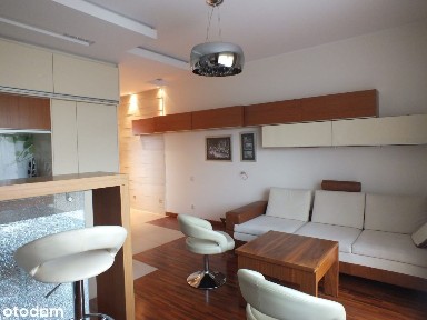 Komfortowe mieszkanie w doskonałej lokalizacji PCK