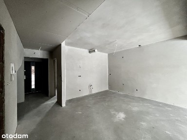 Nowe: 3 pokoje z ogródkiem i miejscem postojowym