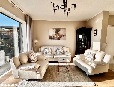 Nowoczesny dom z garażem w spokojnej okolicy