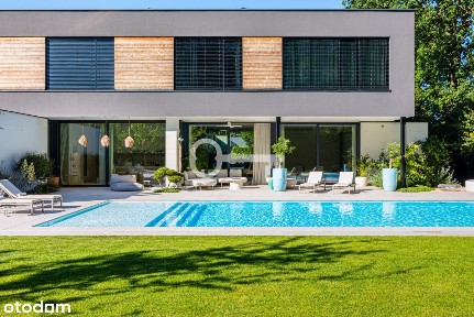 Willa z basenem | Klarysew | Szkoła Amerykańska