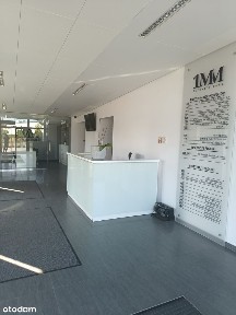 Piętro Biurowca - miejsca postojowe w cenie (cena do negocjacji)