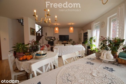 Podwójny dom. Stylowy i komfortowy. Garaż. Sauna.