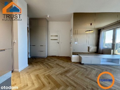 Pięknie wykończone 2 pokoje w nowym bloku, taras!