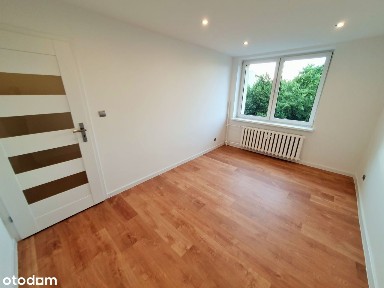 Skotnica, wyremontowane 3 pokoje, balkon, Co miejs