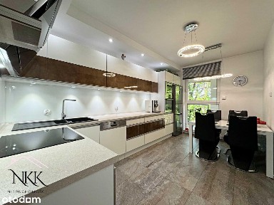 Niepowtarzalny Apartament 3-pokojowy na 1 piętrze