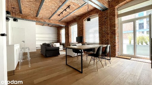 LOFT z balkonem i MP w centrum!