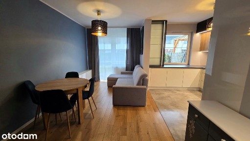 3 POKOJE, GOTOWE DO WPROWADZENIA, WYSOKI STANDARD, OGRÓDEK