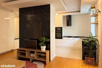 Plac Trzech Krzyży - Luksusowe 2-pokojowe mieszkanie 55 m²