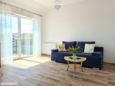 Kawalerka z balkonem w pełni wyposażona.