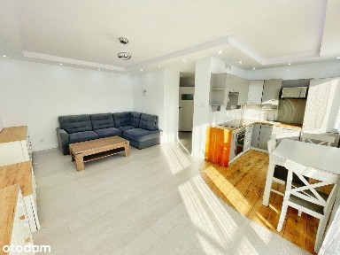 3 pokoje 62,56m2 1 piętro balkon Wybickiego