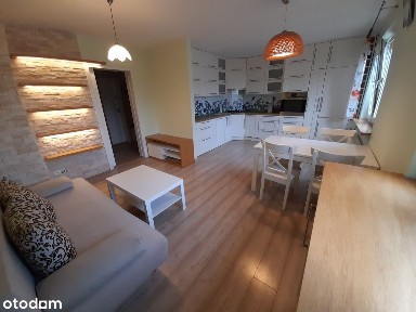 Mieszkanie do wynajęcia - T. Góry - Oś. Przyjaźń