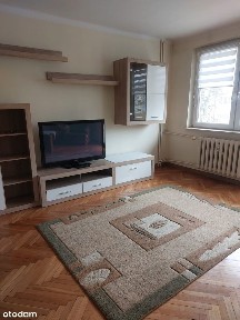 Centrum/drugie piętro/ balkon /50m2