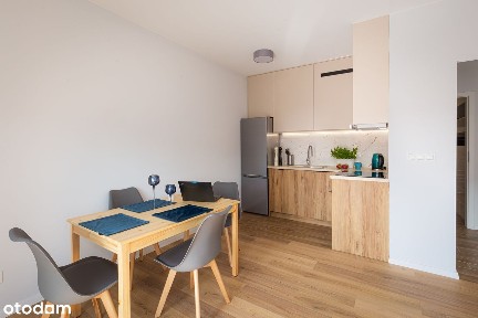 Gocław CH Promenada|2 pokoje |garaż |balkon| umeblowane| od 1kwietnia