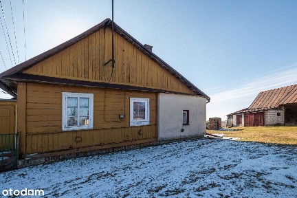 Dom drewniany z działką 15 ar w Latyczowie koło Krasnegostawu