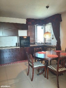 Broniewskiego,74m2/3400,3pok,balkon,garaż