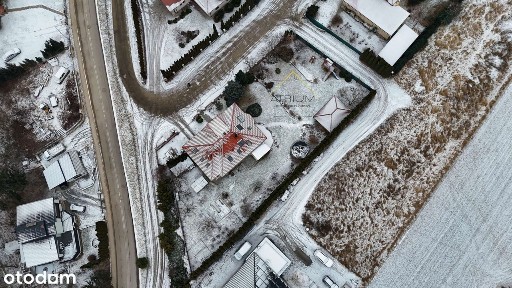 Dom z Duszą na Osiedlu Willowym: Komfort i Prywatność w Złotoryi