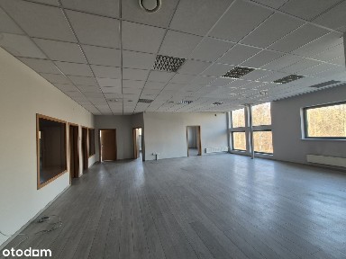 Przestronne biuro 215 m² z parkingiem - oferta bezpośrednia
