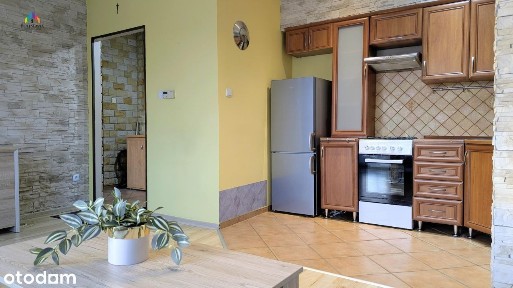 Mieszkanie na 1 piętrze z balkonem, umeblowane, wy