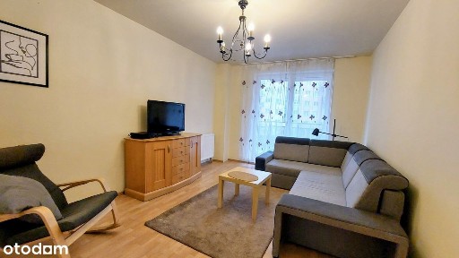 Przestronne 2-pokojowe mieszkanie, Al. Kromera