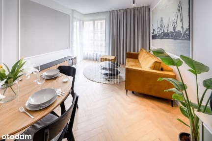 Całoroczne | Dwupokojowe | Msc. w hali | Montownia