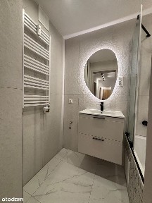 Przestronne 4-pokojowe mieszkanie z balkonem i nowa kuchnią na wymiar