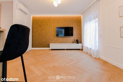 Cenrtrum | Obrońców Pokoju | 4 pokoje | parking