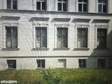SPRZEDAM Zespół pałacowy w Pobórzu - 8 ha,2 stawy
