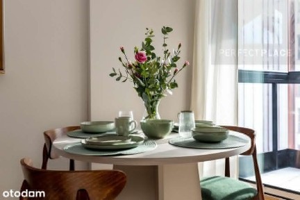 Nowy apartament w sercu Warszawy, Towarowa Square