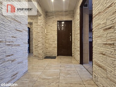 *Ostatnie piętro z panoramicznym widokiem, M4