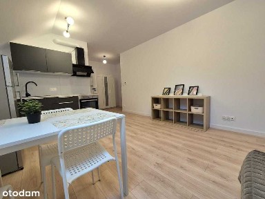 Zupełnie nowe, przytulne mieszkanie w Miedzeszynie