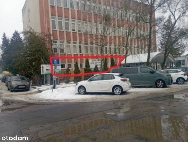 Lokal biurowo-usługowy (parter)