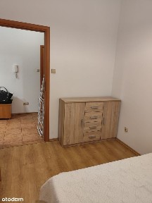 Wynajem 3-pokojowego jasnego mieszkania w centrum