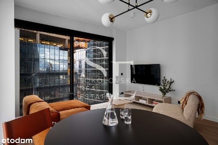 Stylowe mieszkanie w Towarowa Towers