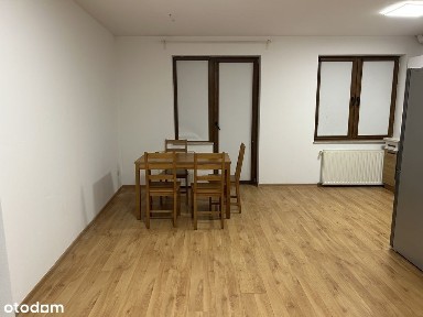 Przytulne mieszkanie z balkonem w Chylonii