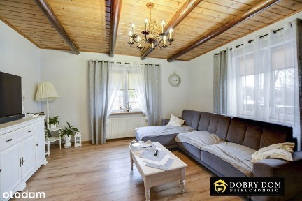 *Dom z bala nad rzeką Leszczka, Podlasie *