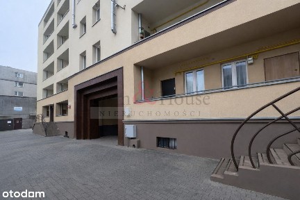 Cicha kawalerka z oddzielną kuchnią |Gdynia