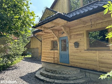 piękny drewniany dom