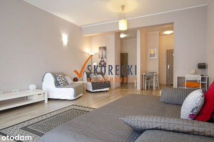 Przestronna Kawalerka na Pl. Słowiańskim