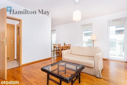 Jasne dwupokojwe mieszkanie z dużym balkonem